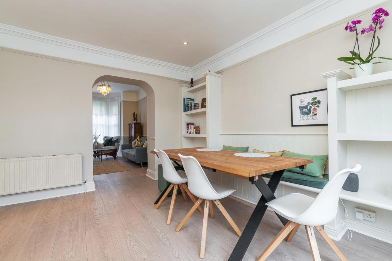Oakwood House Holiday home *