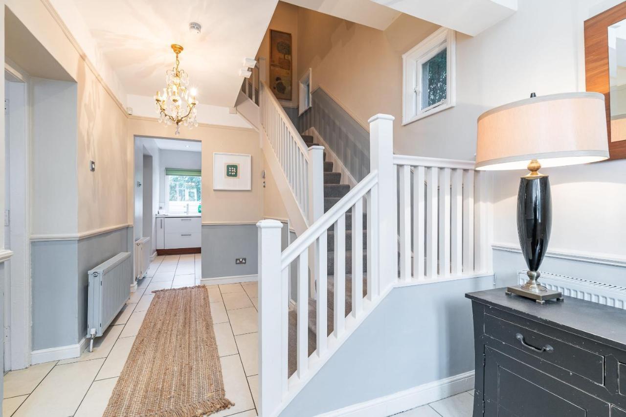 Oakwood House *